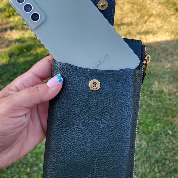 Coach Forest Green Leather Phone Case Wallet Fits iPhones - Picture 4 of 10